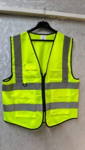 Executive vest with pockets