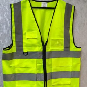 Executive vest with pockets